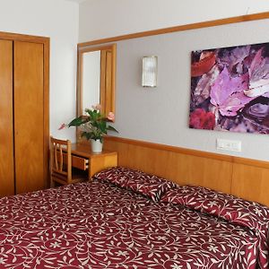 Habitación con 2 Camas Individuales